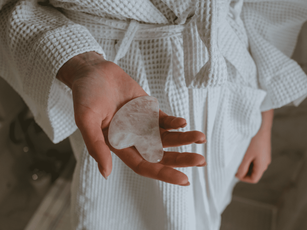 Gua Sha Uma técnica para melhorar a sua rotina de pele