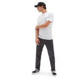 T-shirt com logótipo no peito, do lado esquerdo Vans