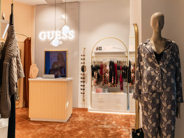 GUESS abre a primeira loja de lingerie em Portugal